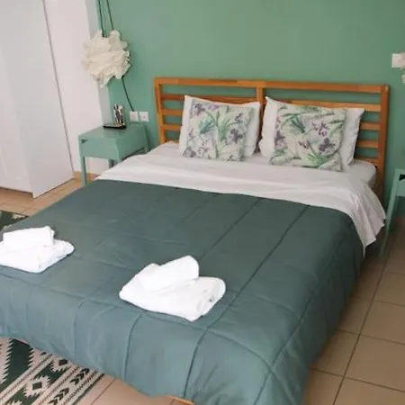 Comfy Hideaway Apartment